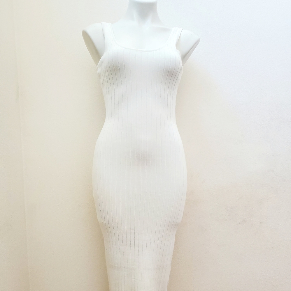 White Knitted Scoop Neck Dress Size Large
